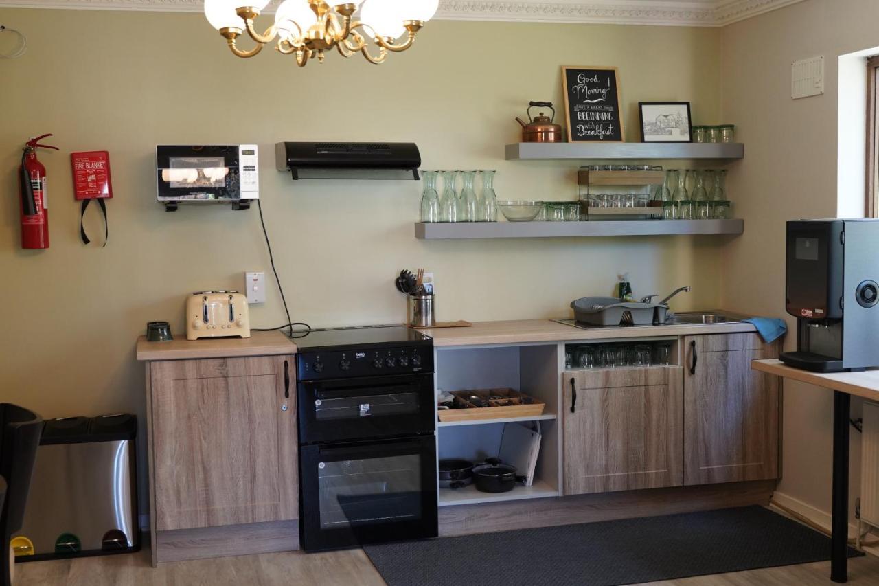 Slieve Bloom Manor Hostel Killarney Extérieur photo