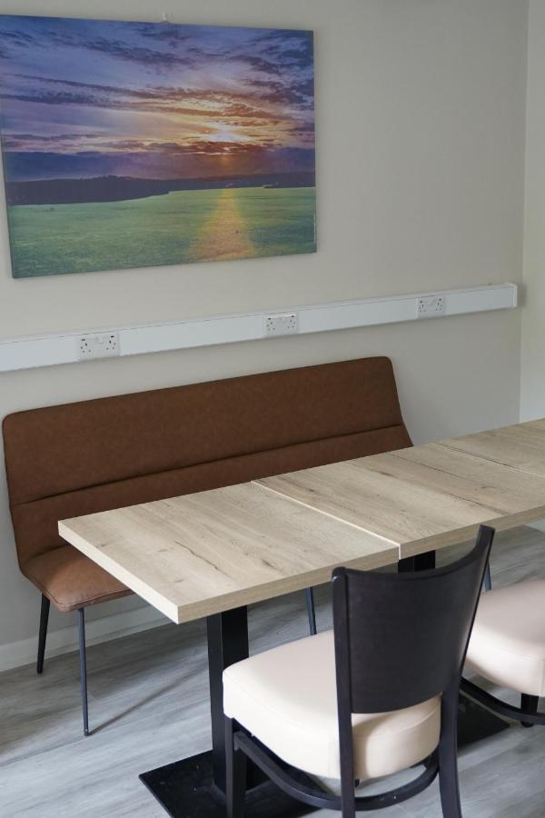 Slieve Bloom Manor Hostel Killarney Extérieur photo