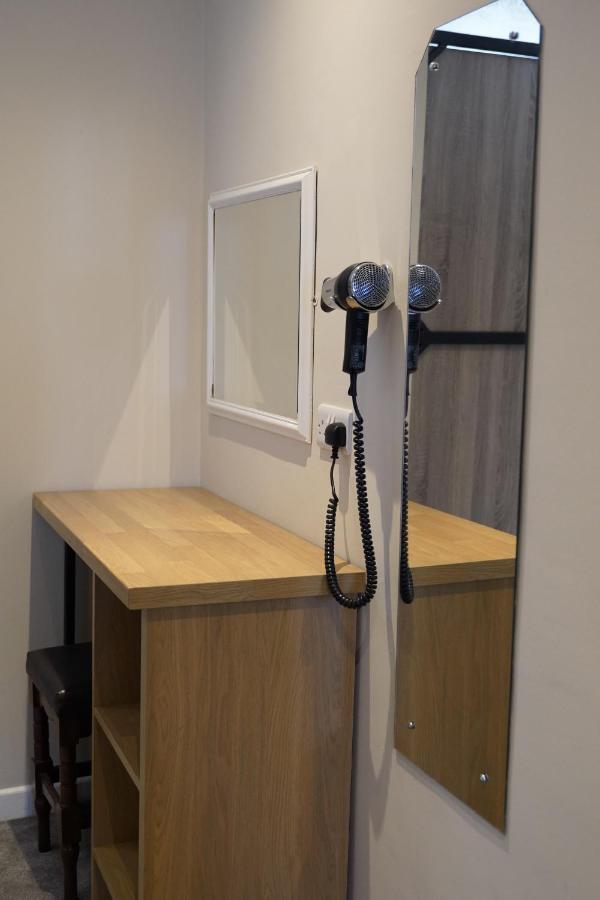 Slieve Bloom Manor Hostel Killarney Extérieur photo