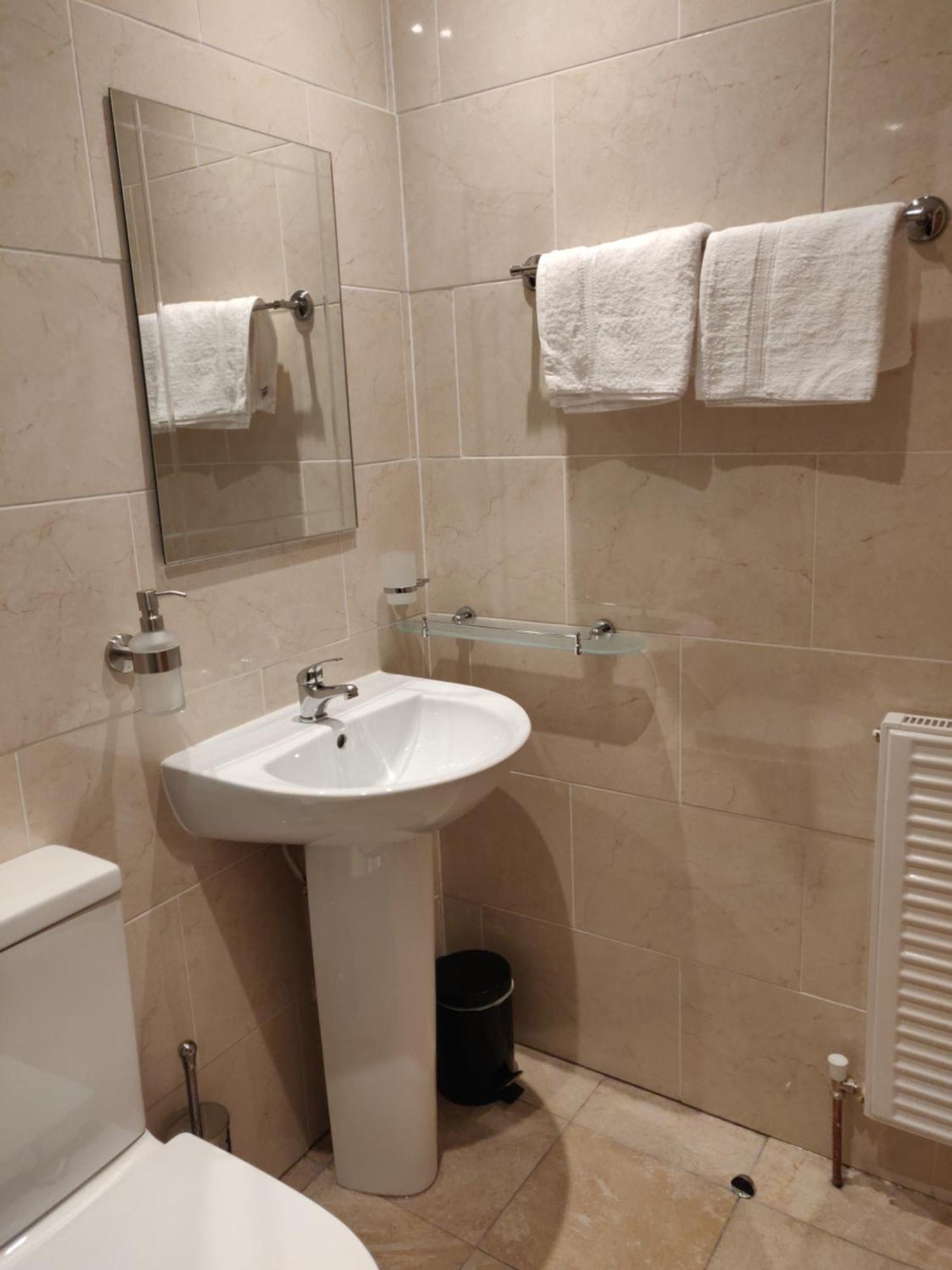 Slieve Bloom Manor Hostel Killarney Extérieur photo